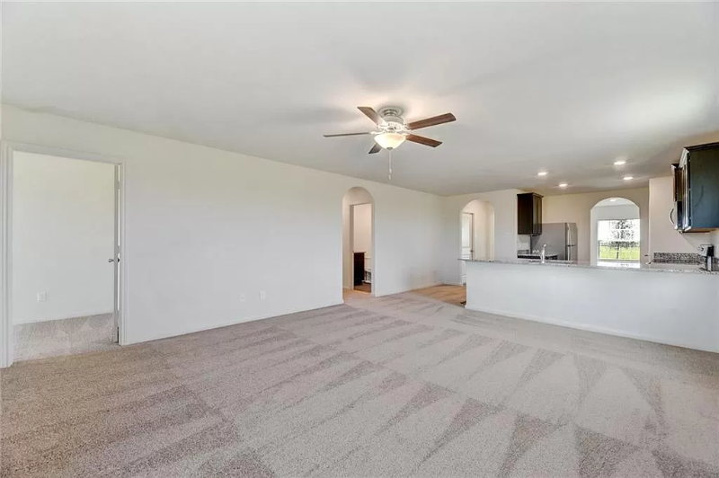 16408 Farmhouse Ln - Photo 3 of 7