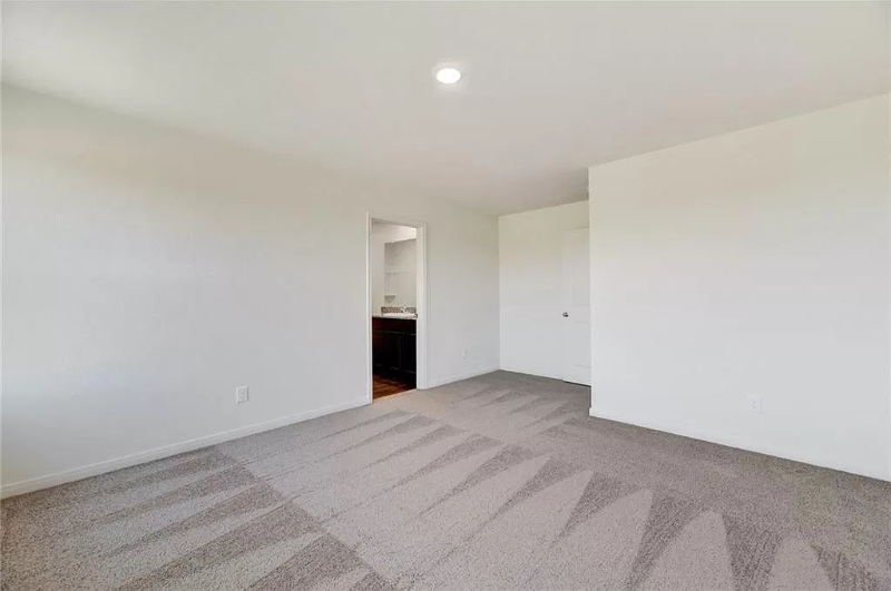16408 Farmhouse Ln - Photo 4 of 7