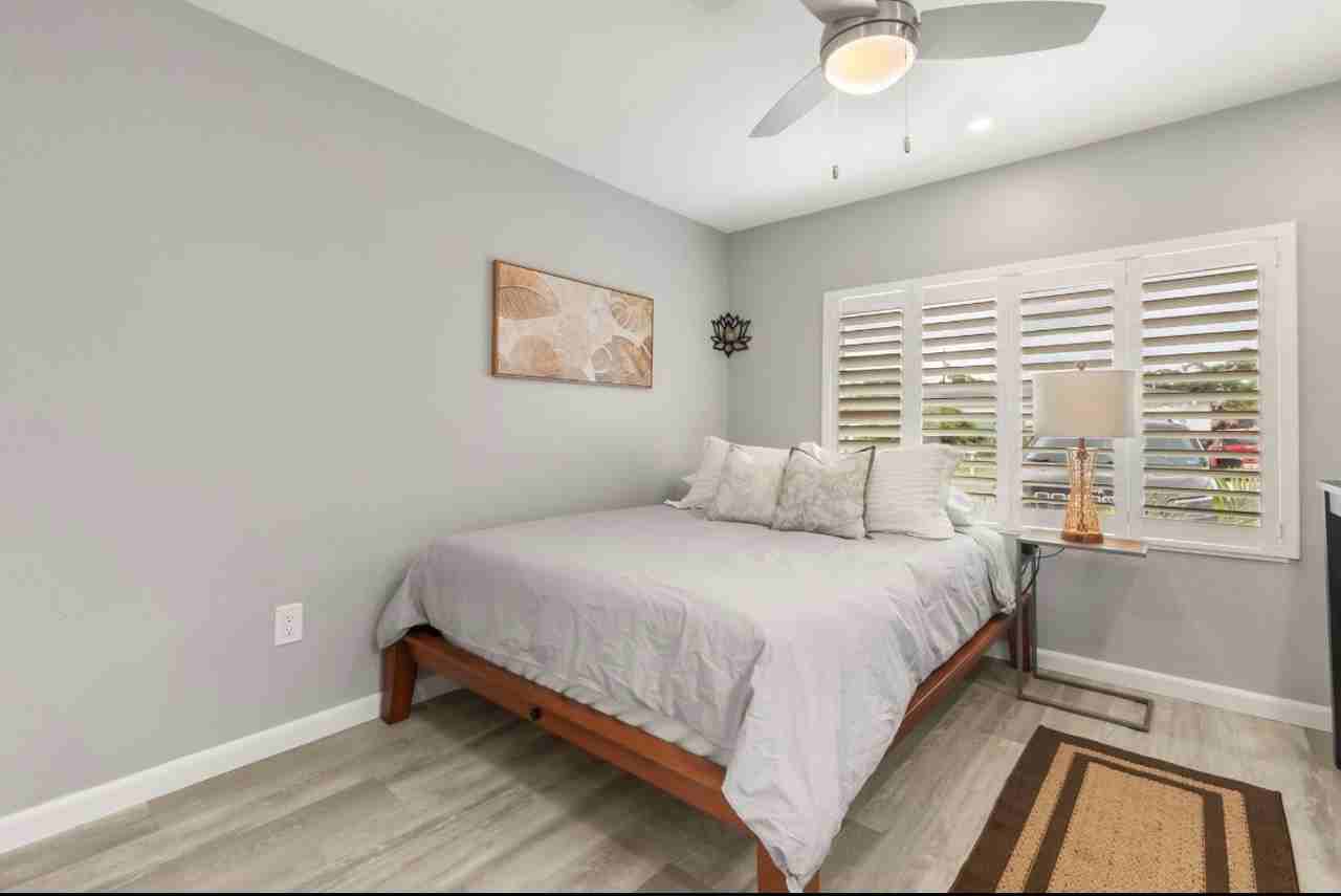 6027 43rd Ter N - Photo 6 of 17