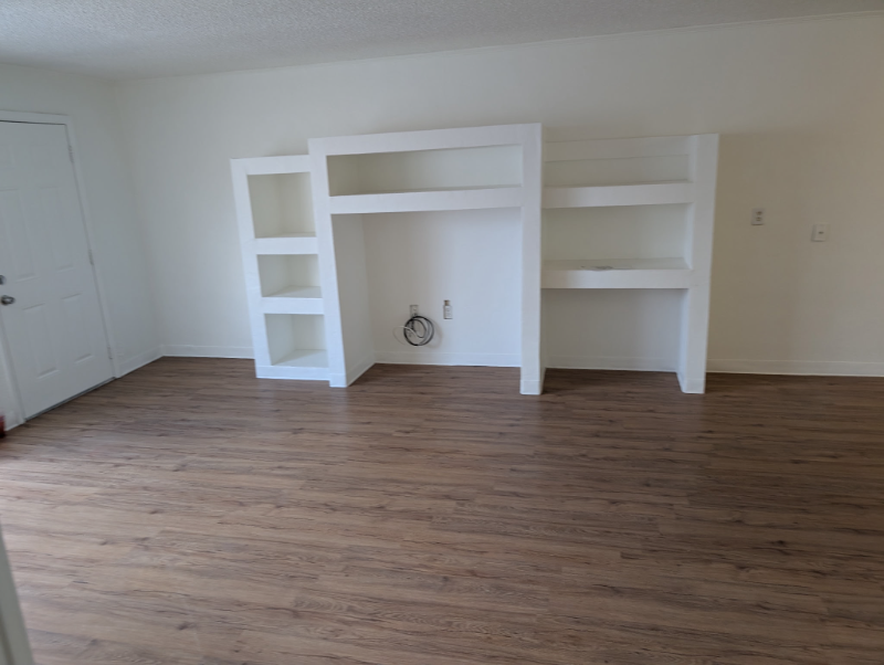 3217 Jeffcott St #1 - Photo 4 of 10