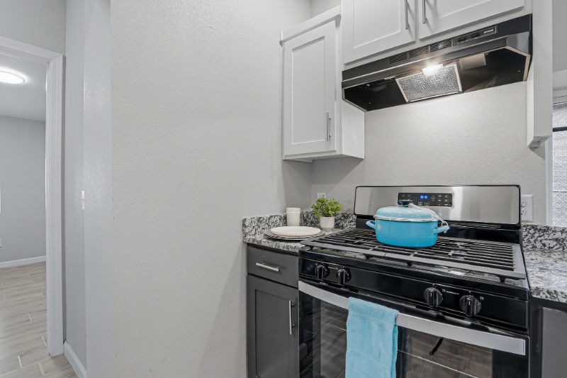 9207 Santa Rosalia Ct #B - Photo 5 of 13