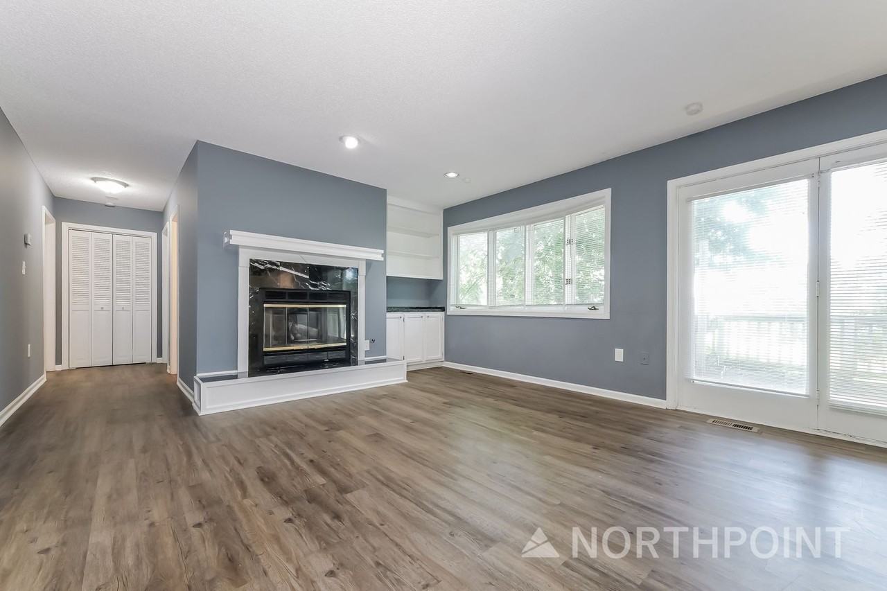 3509 E 114th Ter - Photo 3 of 16