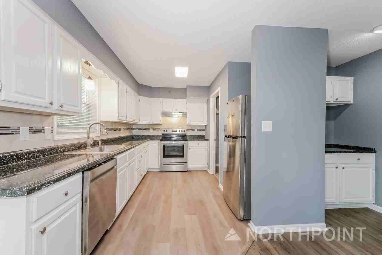 3509 E 114th Ter - Photo 4 of 16