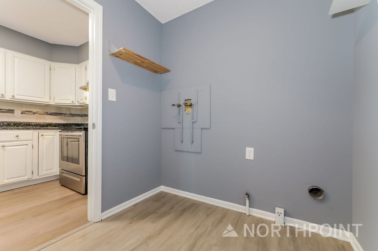 3509 E 114th Ter - Photo 6 of 16