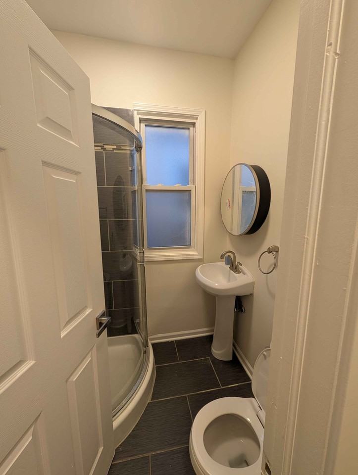 2302 N Hamlin Ave #2 - Photo 6 of 12