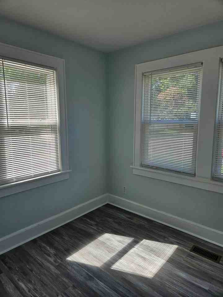 133 W Ocean Ave #1 - Photo 6 of 8