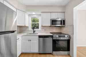 featured image of 9 Beach St