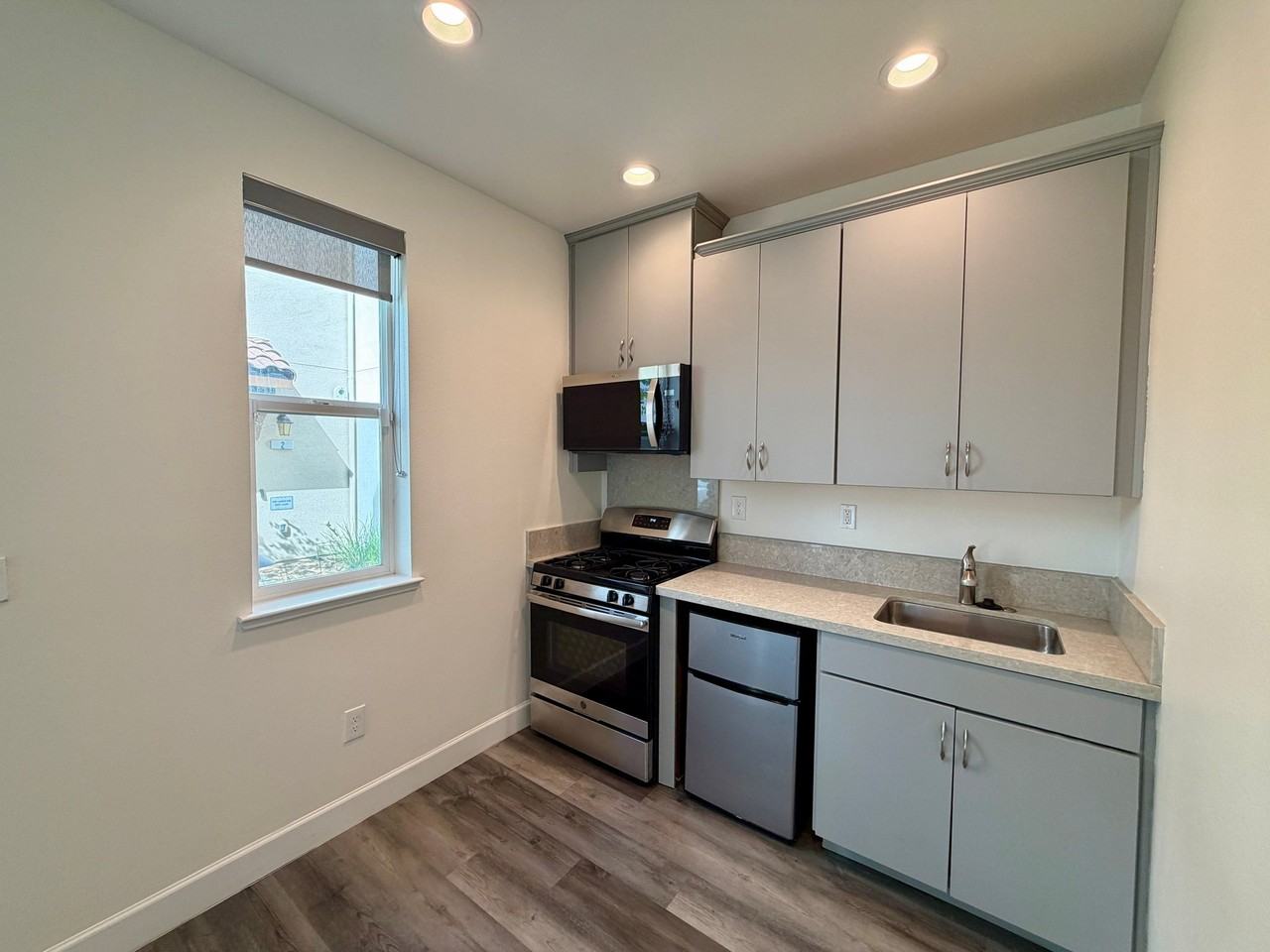 2733 Sorano Ct #7B - Photo 3 of 10