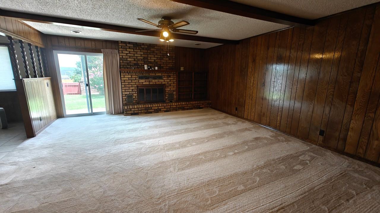 1738 Ridgeview Dr - Photo 3 of 18