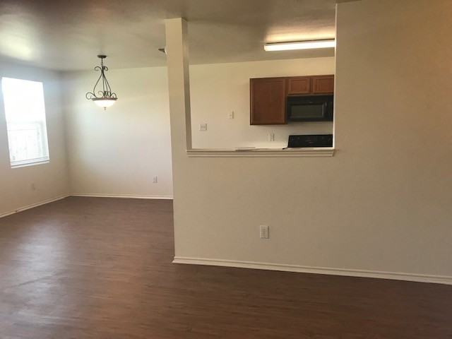 1045 Cavern Dr - Photo 6 of 24