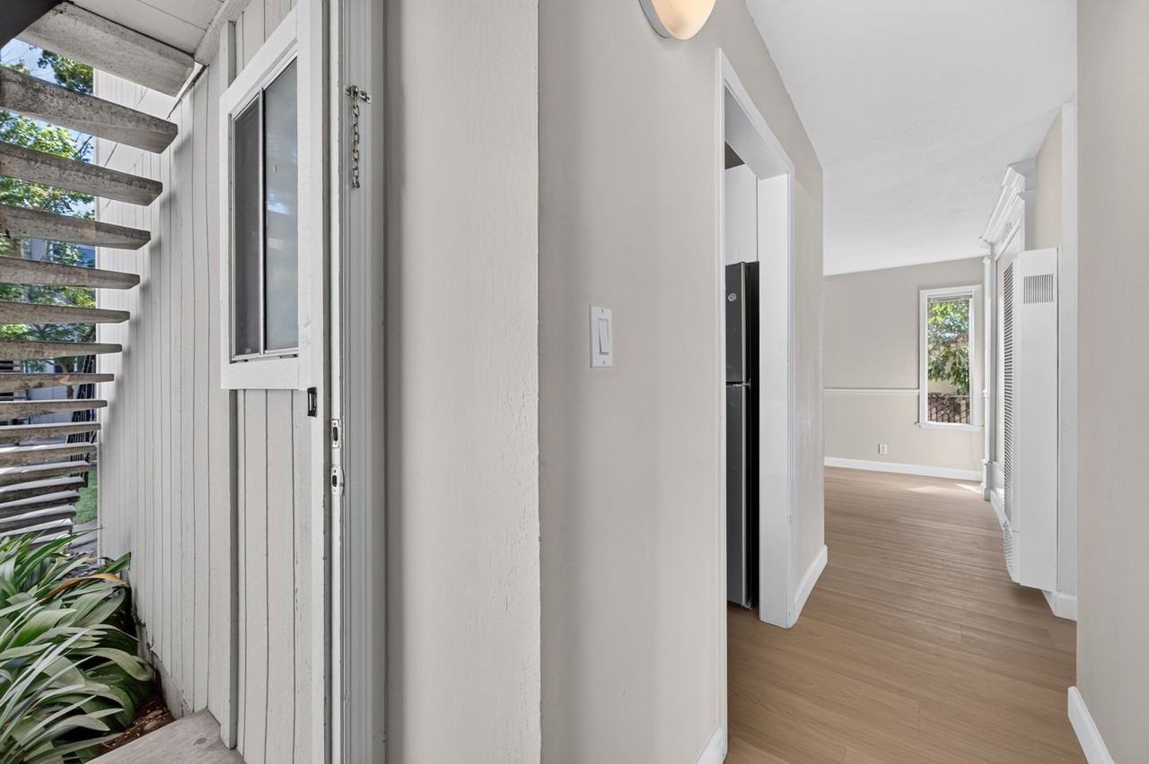 1598 Sunnyvale Ave #11 - Photo 5 of 30