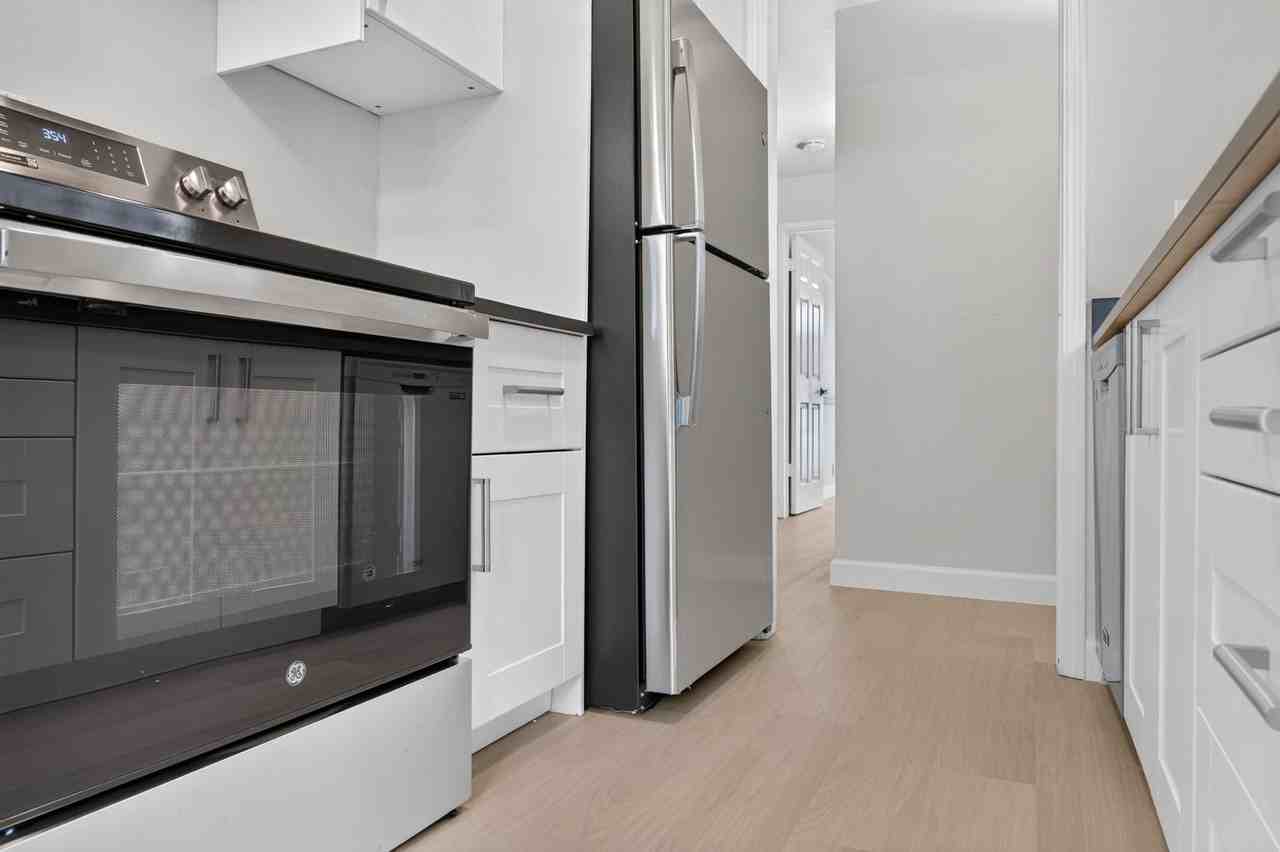 1598 Sunnyvale Ave #11 - Photo 7 of 30