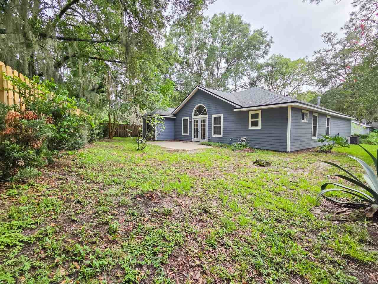 4437 Nw 34th Ter - Photo 2 of 24