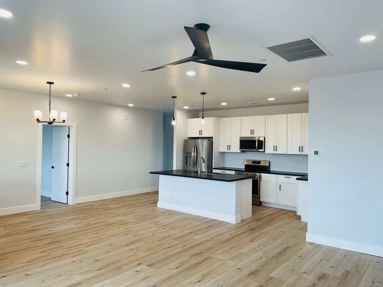 17 N Alamos Dr #A - Photo 4 of 17