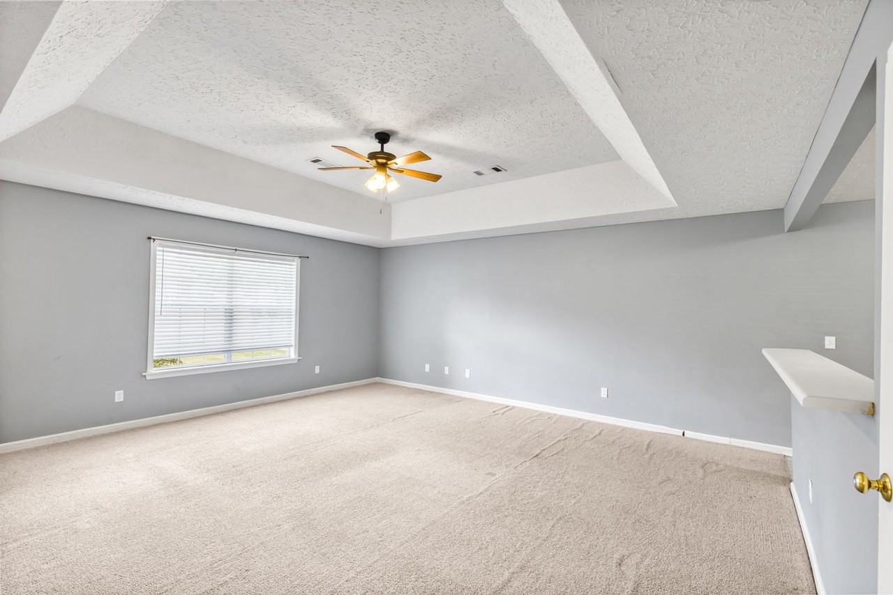 721 Ethan Ln - Photo 3 of 22