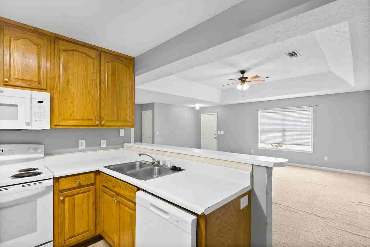 721 Ethan Ln - Photo 4 of 22