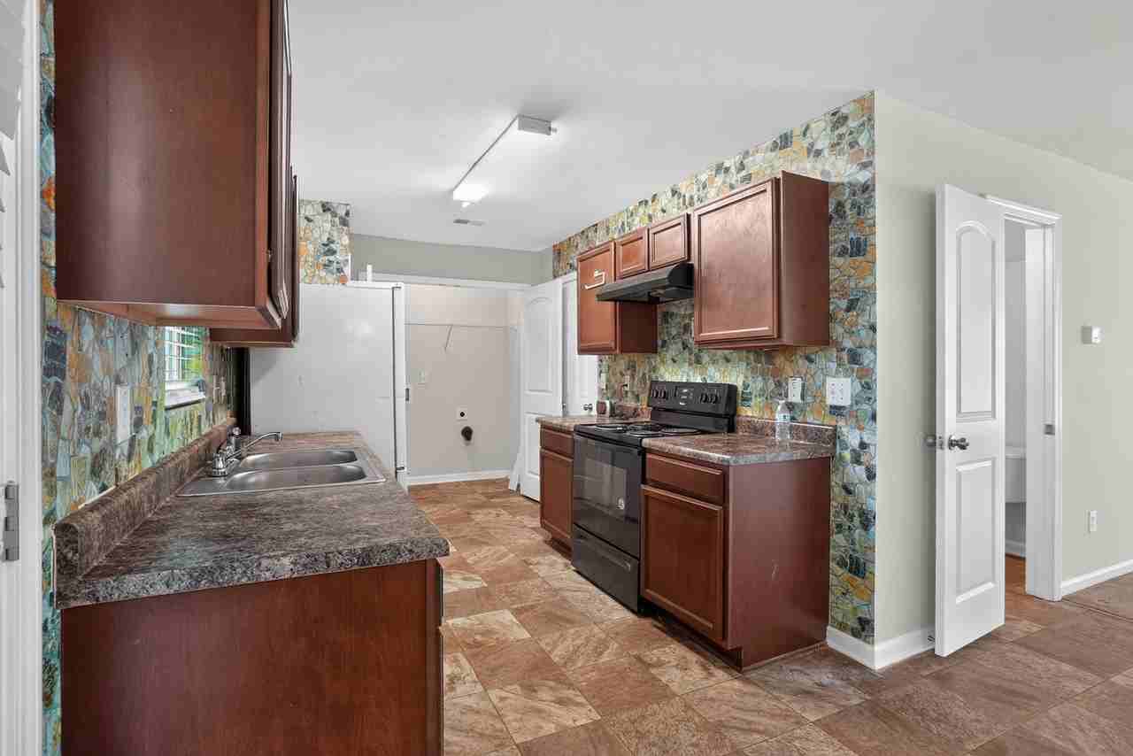 11986 Quail Dr - Photo 3 of 21