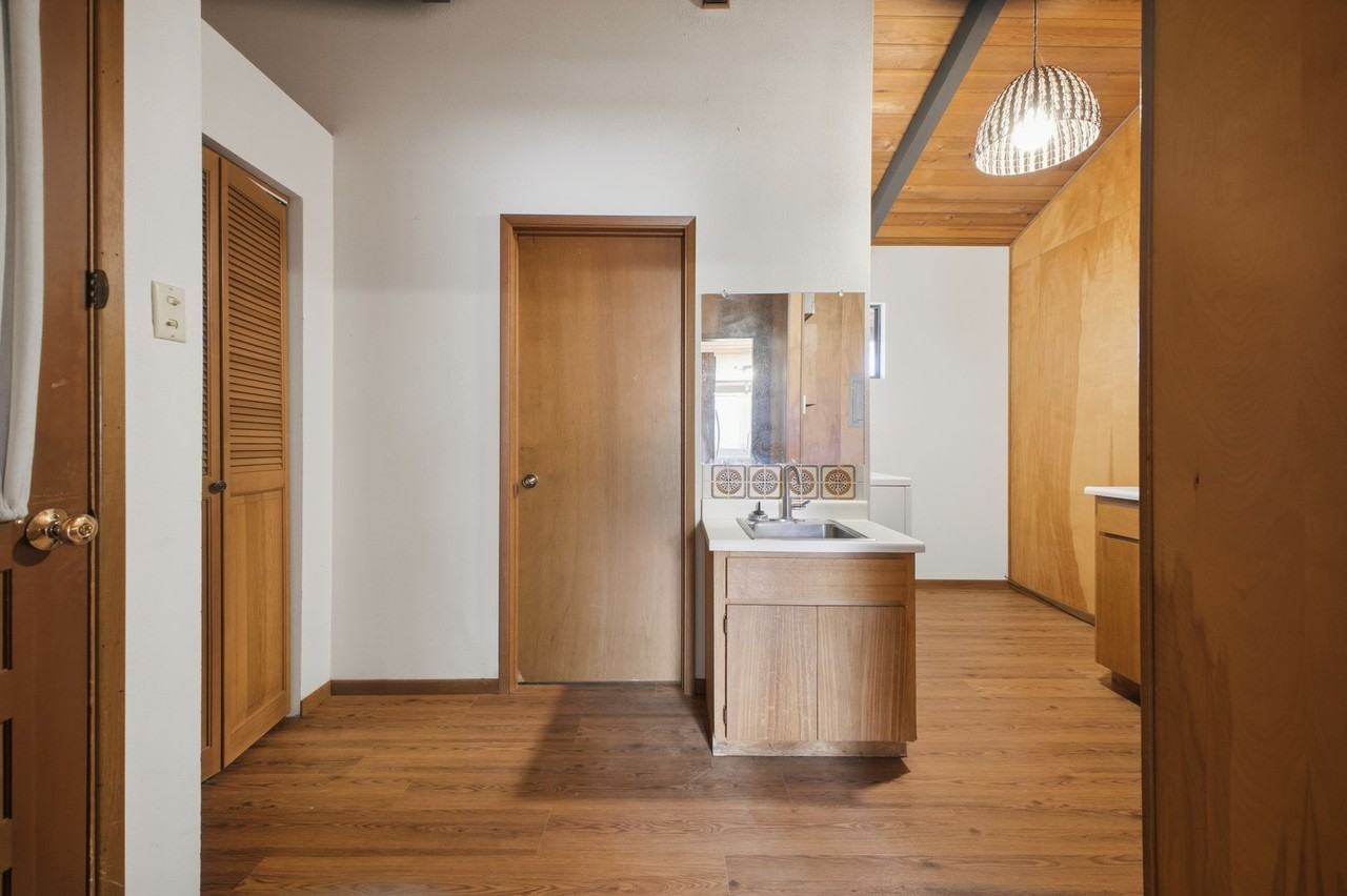 1015 Piiholo Rd - Photo 2 of 23