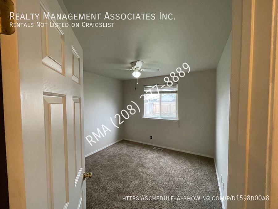 623 E Woodbury Dr - Photo 7 of 15