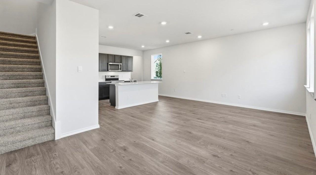 7005 Cottonseed Dr - Photo 4 of 15