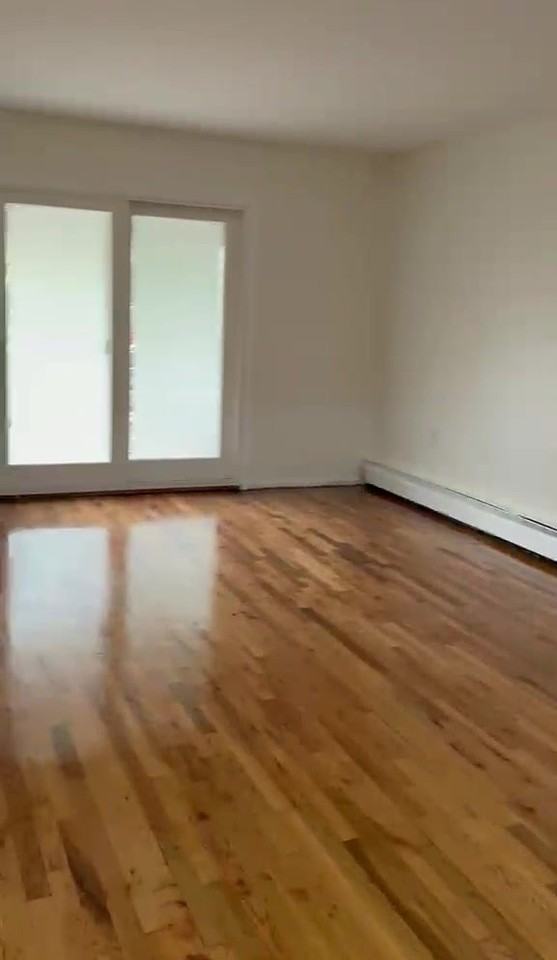 1115 Saint Lawrence Ave #1