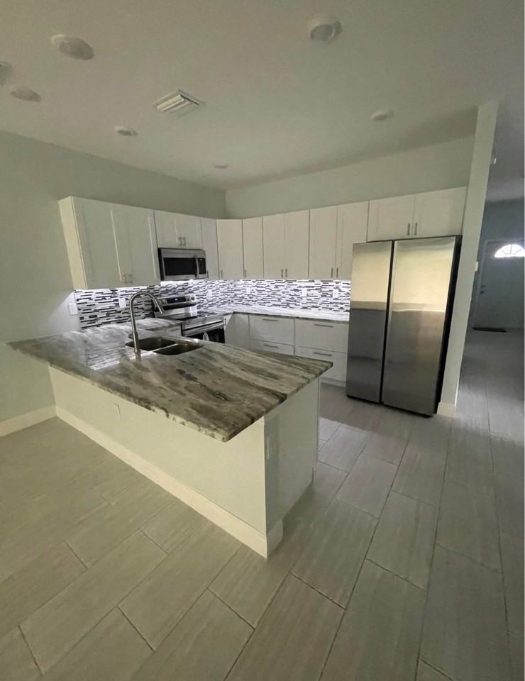 5211 24th St Sw #5211 - Photo 2 of 17