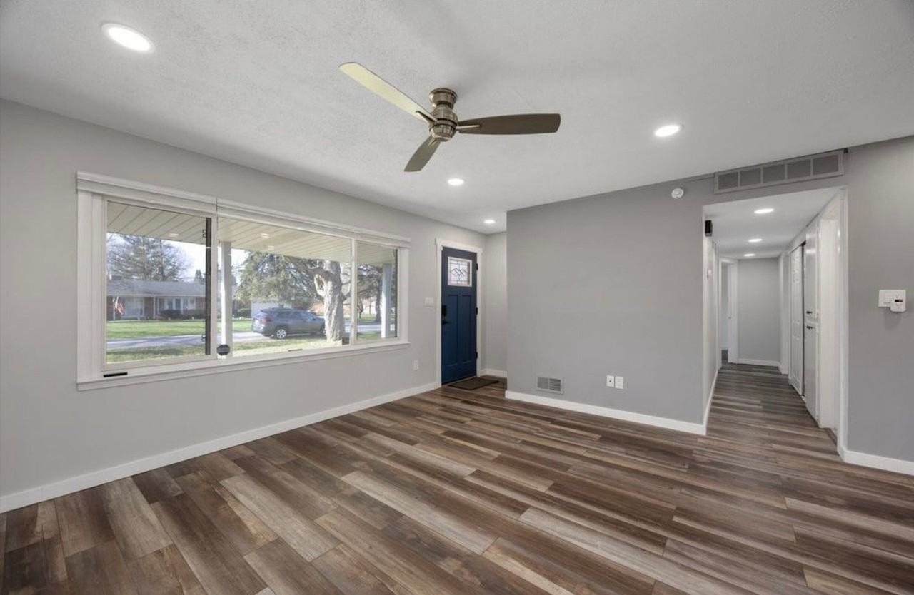 37880 Wendy Lee St - Photo 2 of 14