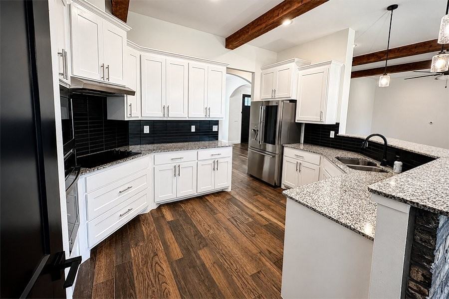 3914 Gracey Ln - Photo 5 of 20