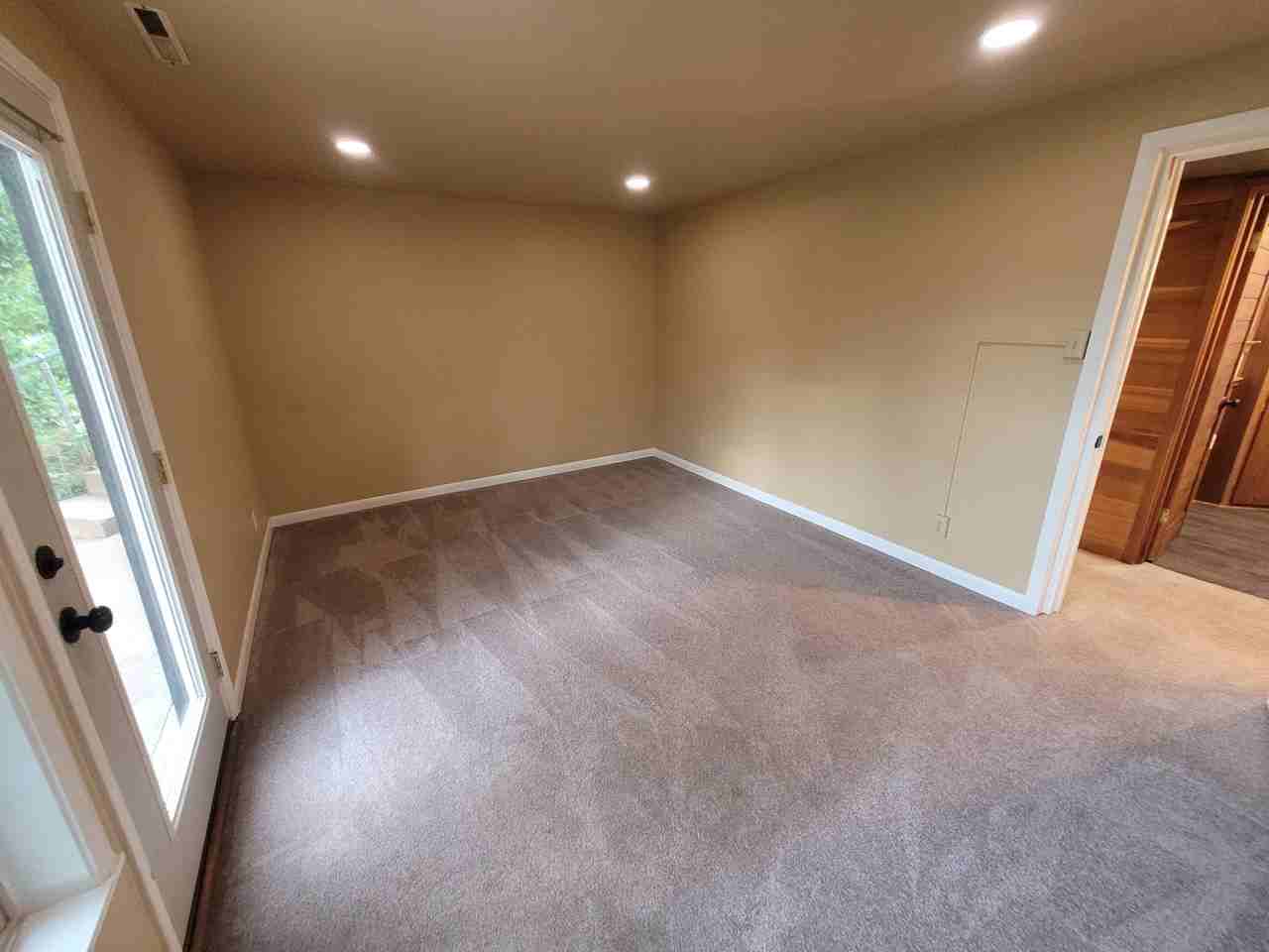 195 Riverview Dr - Photo 6 of 18