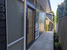 featured image of 33 W Etruria St