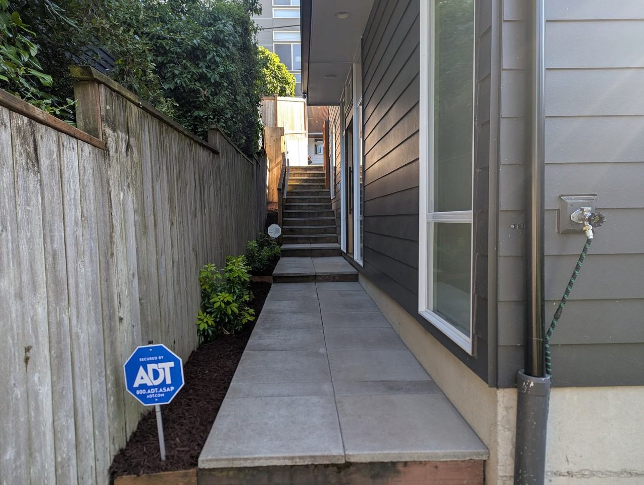 33 W Etruria St - Photo 3 of 20