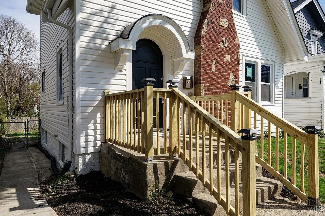 3406 Wabash Ave - Photo 3 of 17
