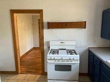 258 S Hill Ave - Photo 3 of 12