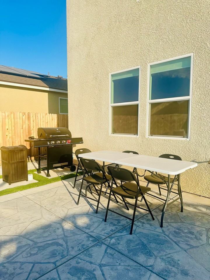 720 Stephanie Dr #2 - Photo 6 of 9