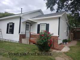 featured image of 610 W 7th St