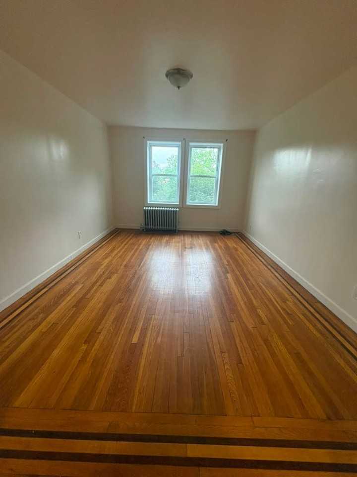 54 Saratoga Ave #3R - Photo 4 of 7