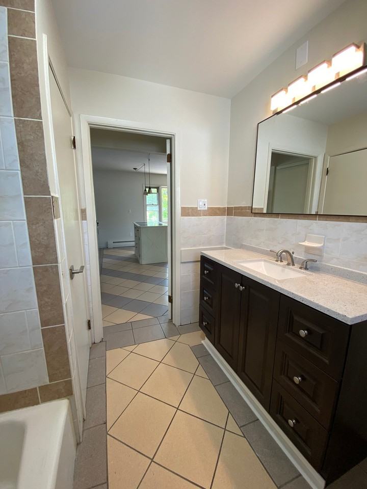 69 Old Glenham Rd #2 - Photo 6 of 20