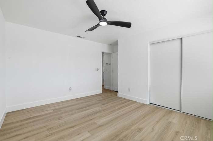 7625 Windsor Ave - Photo 5 of 21