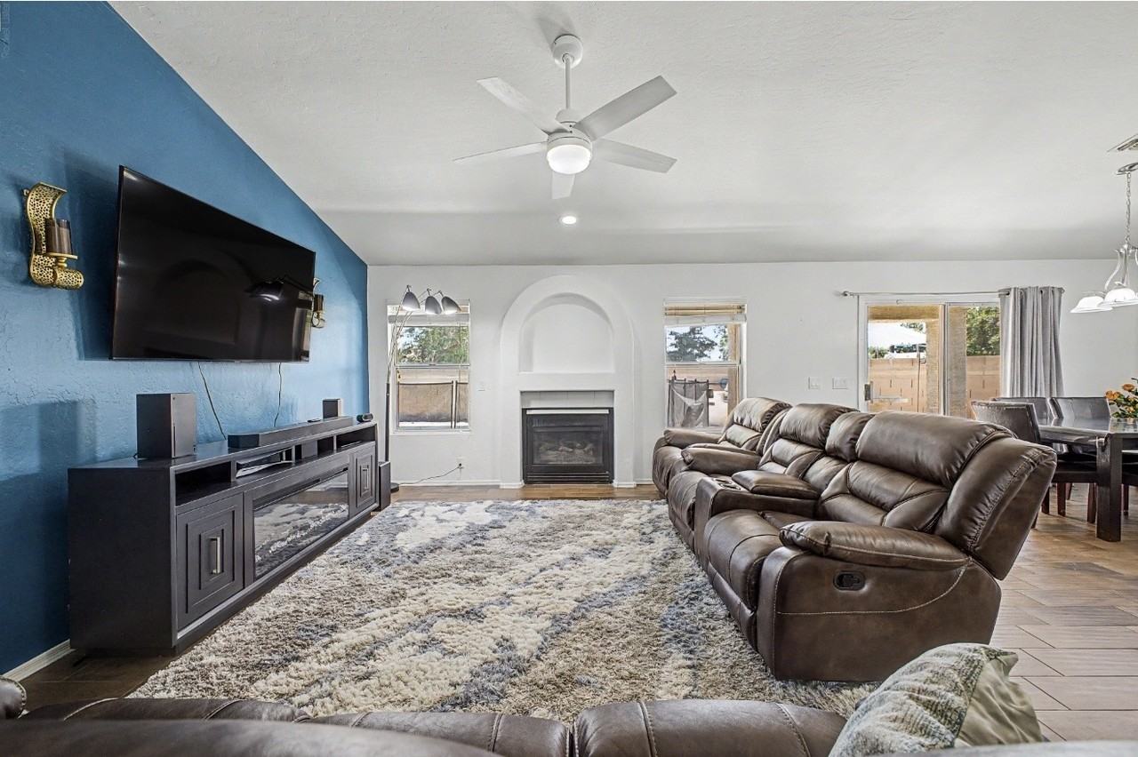 6647 W Tonopah Dr #NA - Photo 7 of 19