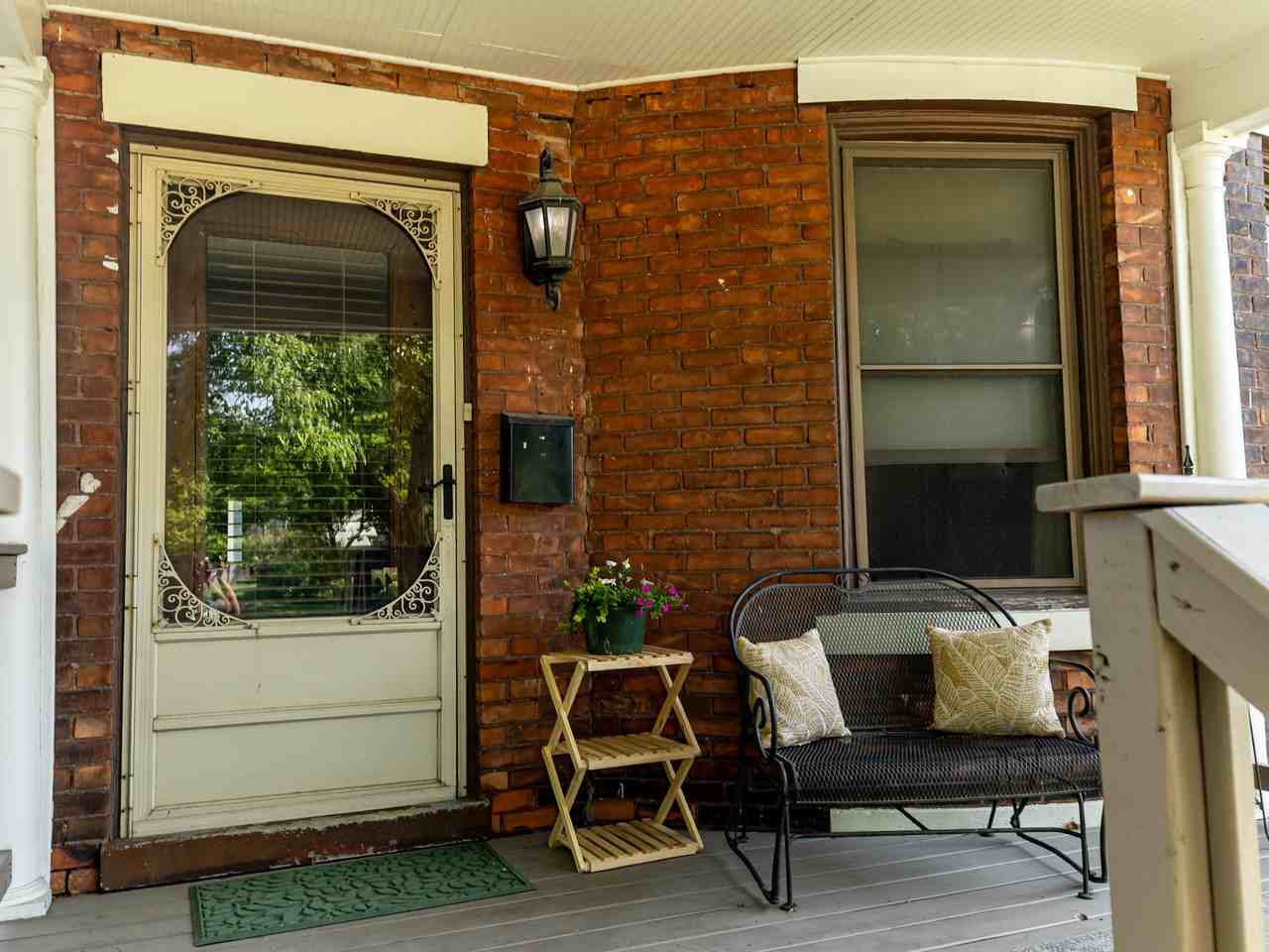 262 W Grand Blvd #2 - Photo 4 of 50