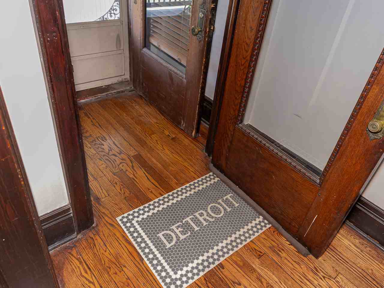 262 W Grand Blvd #2 - Photo 7 of 50