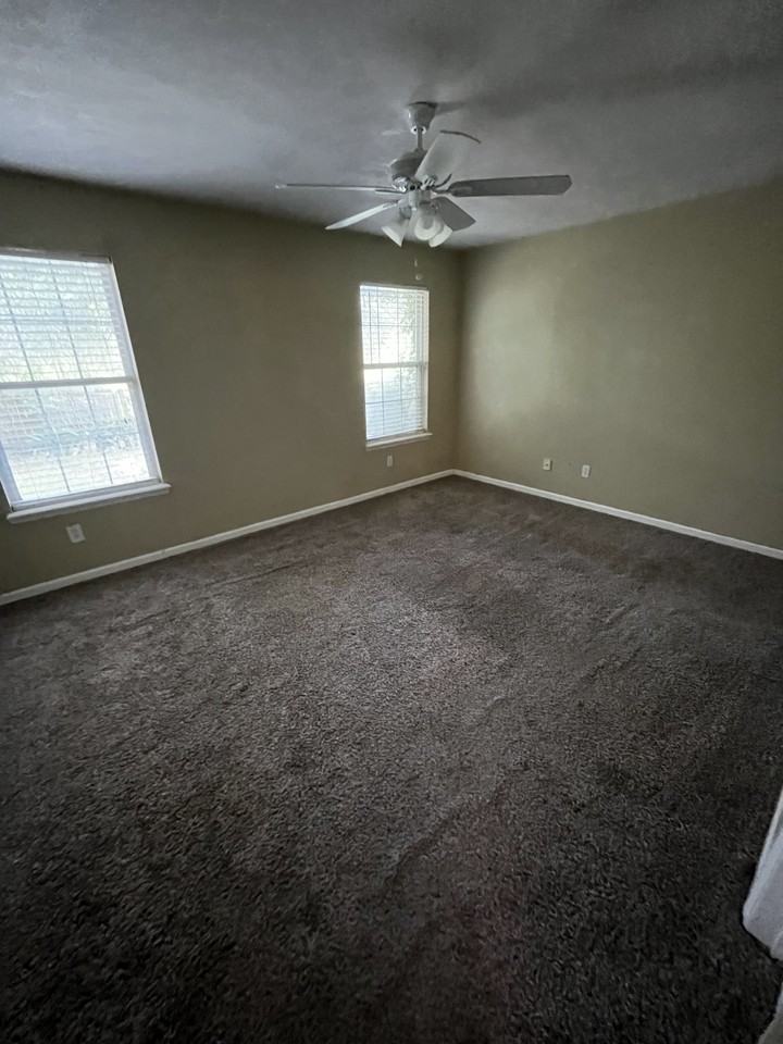 7114 Towner Trce - Photo 5 of 10