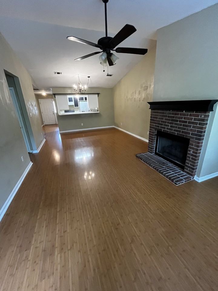 7114 Towner Trce - Photo 6 of 10