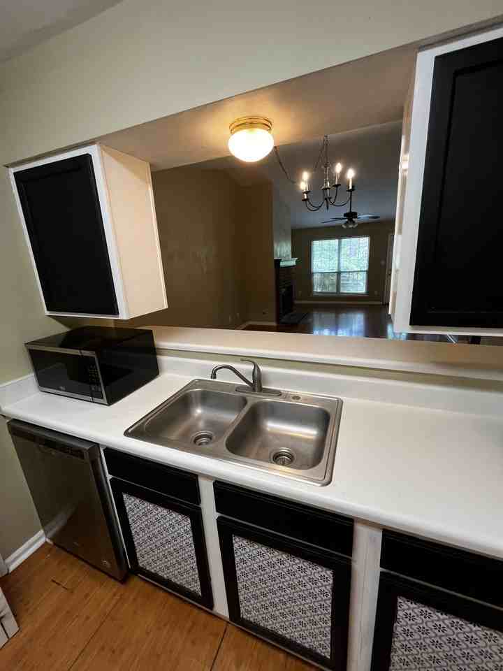 7114 Towner Trce - Photo 7 of 10