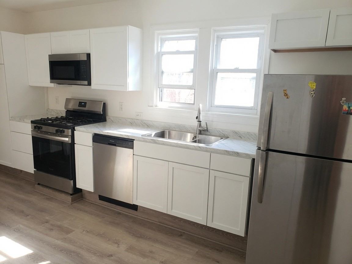 923 S Aberdeen St #2 - Photo 5 of 19