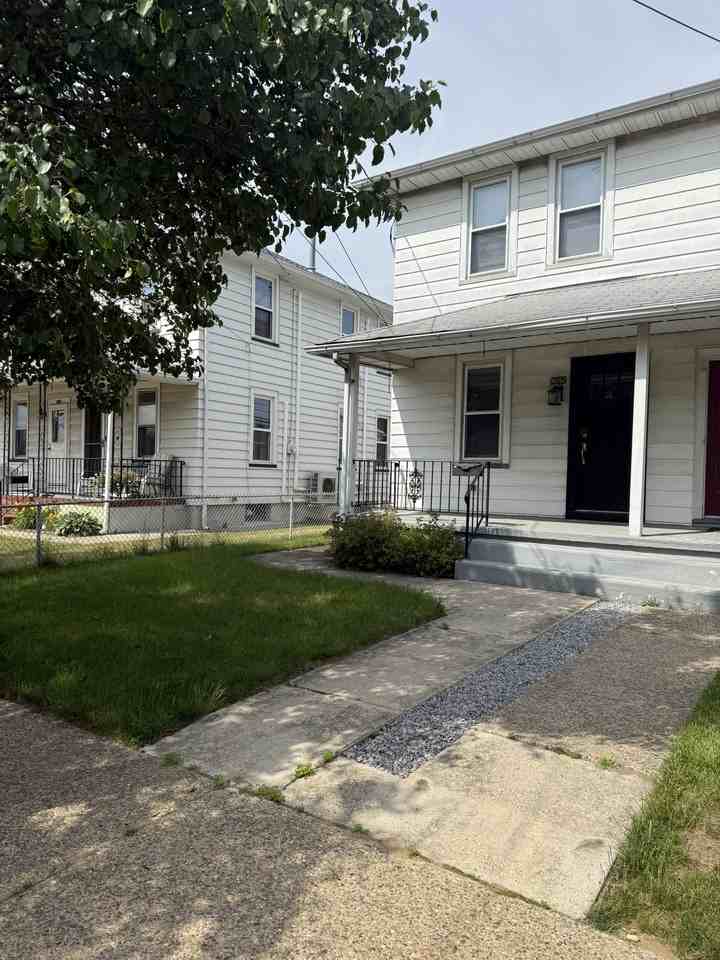 205 Arch St #NA - Photo 3 of 35