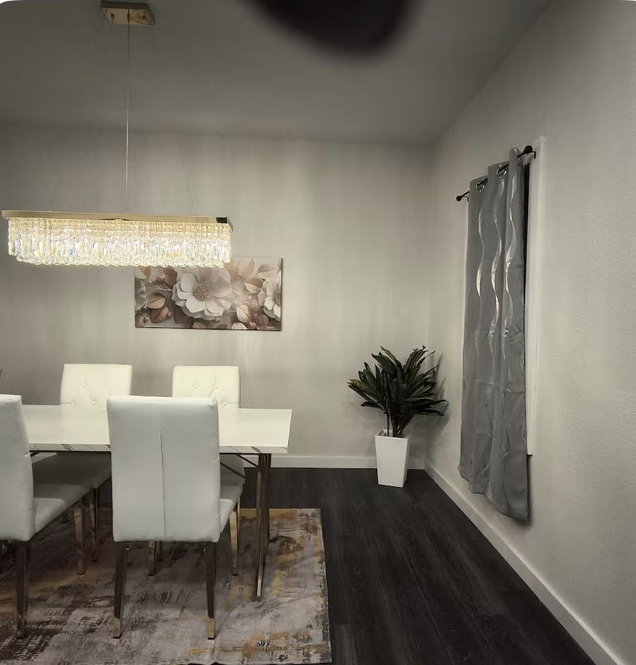 401 S Cherry St #3 - Photo 2 of 5