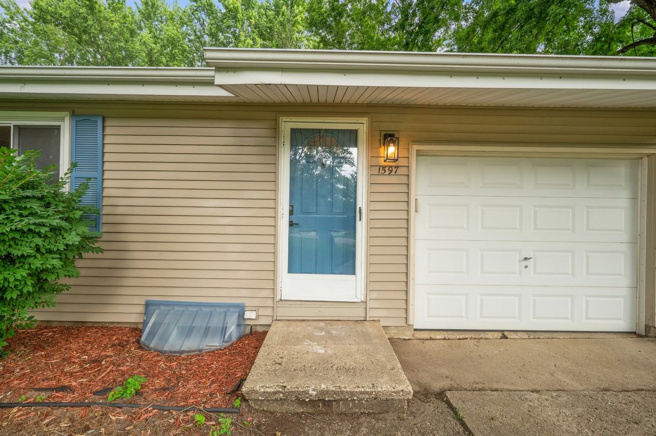 1597 Edward Dr #NA - Photo 3 of 23