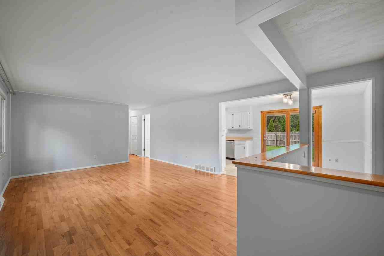 1597 Edward Dr #NA - Photo 4 of 23