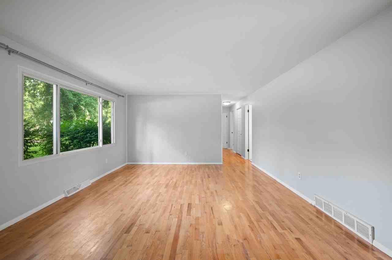 1597 Edward Dr #NA - Photo 5 of 23